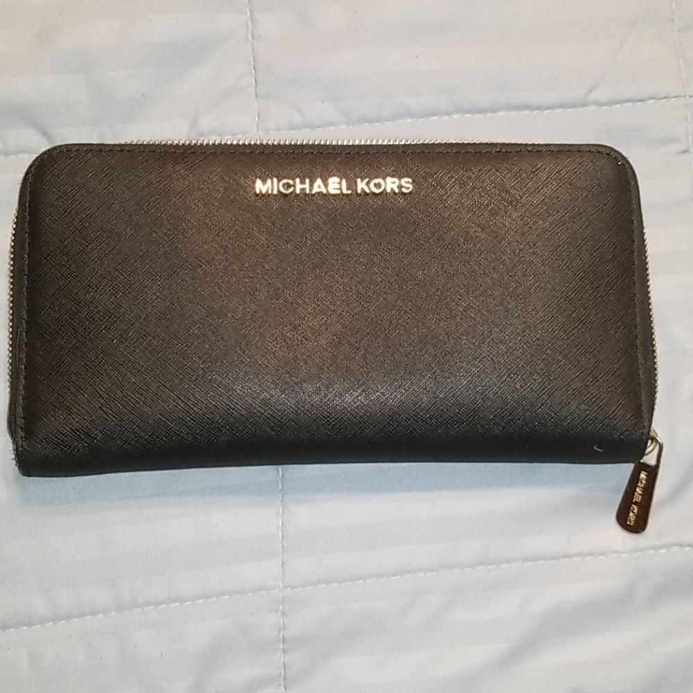 Michael Kors Large Continental Wallet